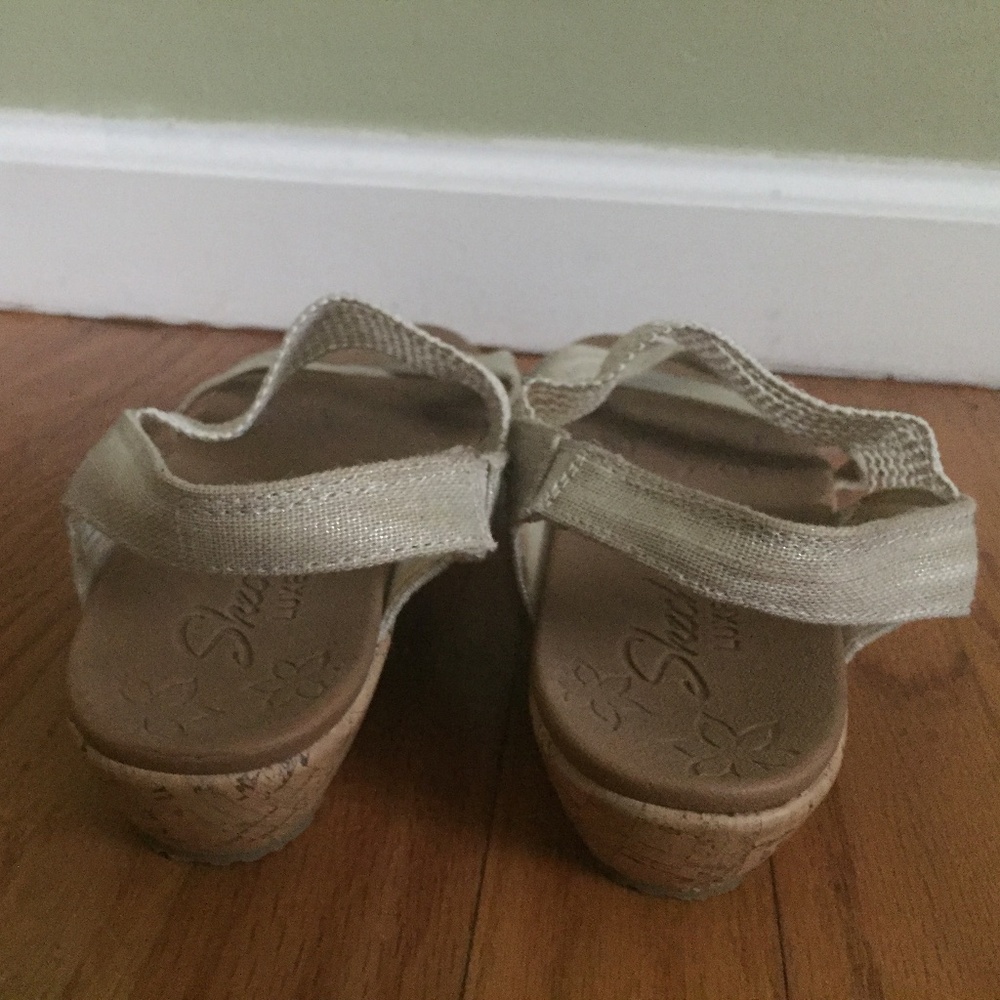 Sketchers Women's Hands-Free Slip-ins Cali: Beverlee Lux Wedge Sandals - Picture 2 of 4